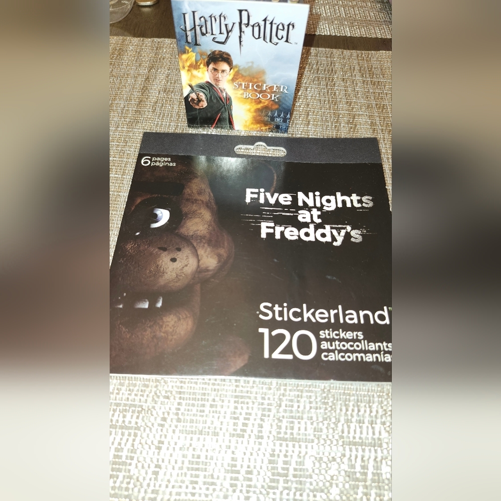Five Nights at Freddy's Set